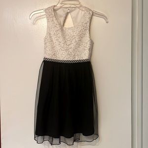 Beautiful size 7 dress